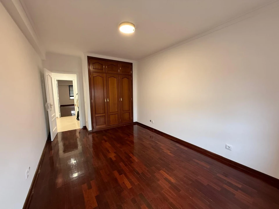 Apartamento T2 para Venda em Alcabideche Foto 14