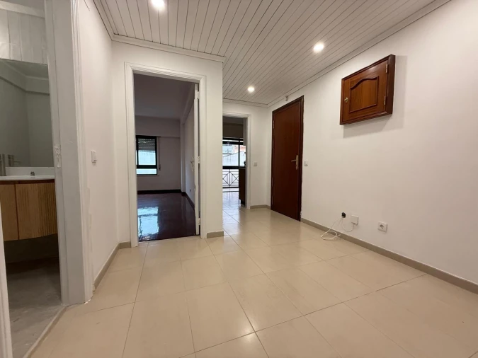 Apartamento T2 para Venda em Alcabideche Foto 6