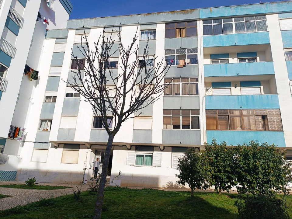 Apartamento T3 para Venda em Seixal Foto 1