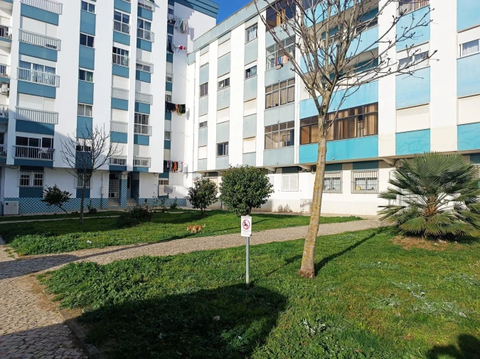 Apartamento T3 para Venda em Seixal Foto 17