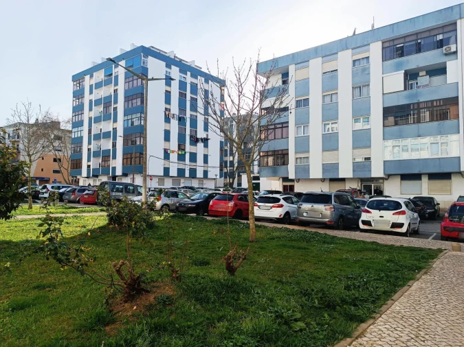 Apartamento T3 para Venda em Seixal Foto 19
