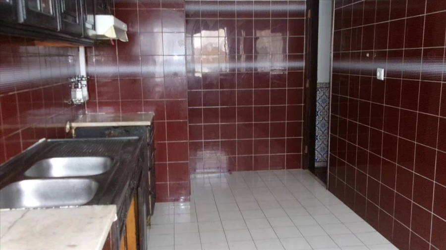 Apartamento T3 para Venda em Seixal Foto 3