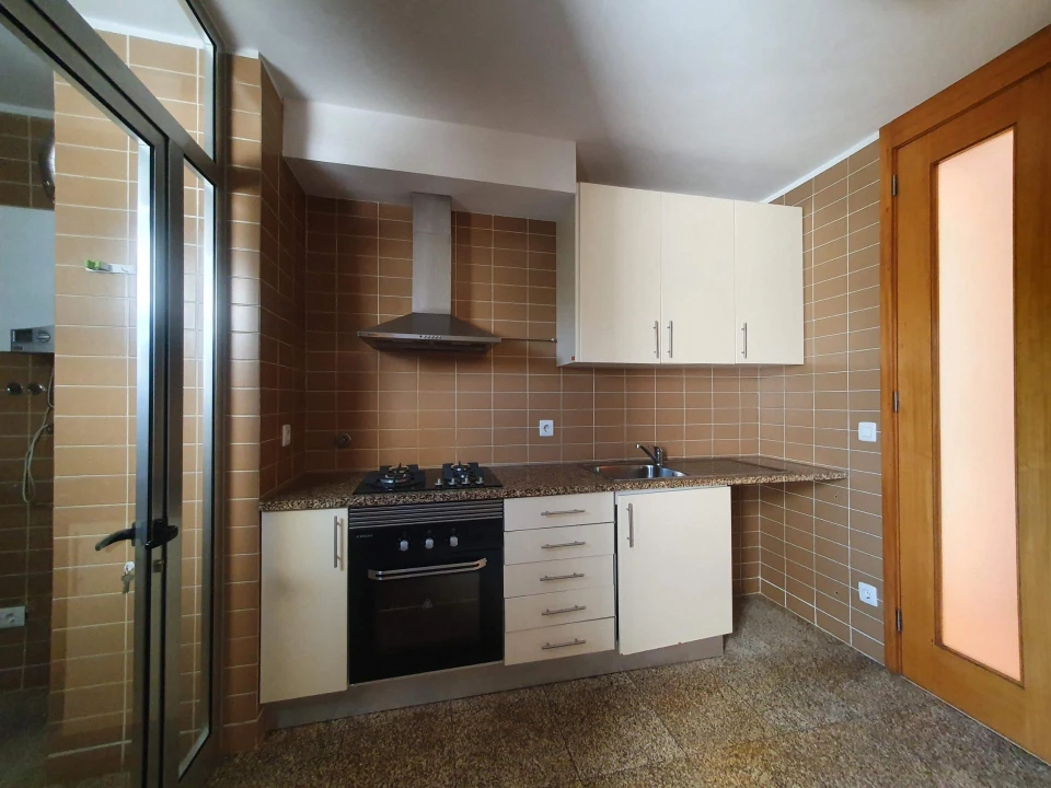 Apartamento T3 para Venda em Moreira Foto 5