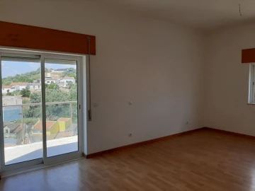 Apartamento T4 para Venda em Azambuja