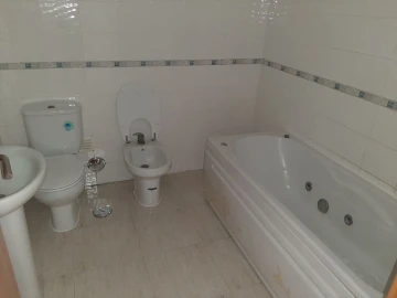 Apartamento T4 para Venda em Azambuja