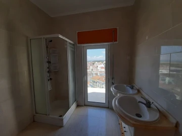 Apartamento T4 para Venda em Azambuja