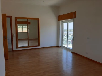 Apartamento T4 para Venda em Azambuja