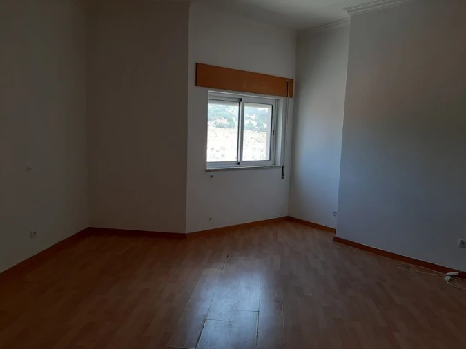 Apartamento T4 para Venda em Azambuja Foto 14