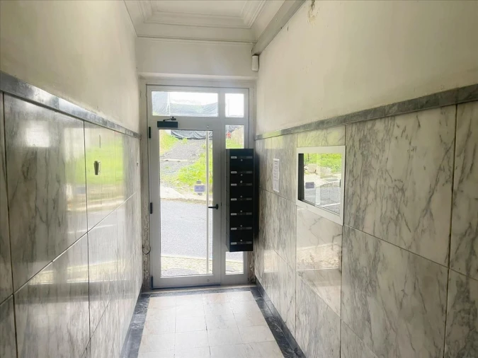 Apartamento T1 para Venda em Falagueira-Venda Nova Foto 3