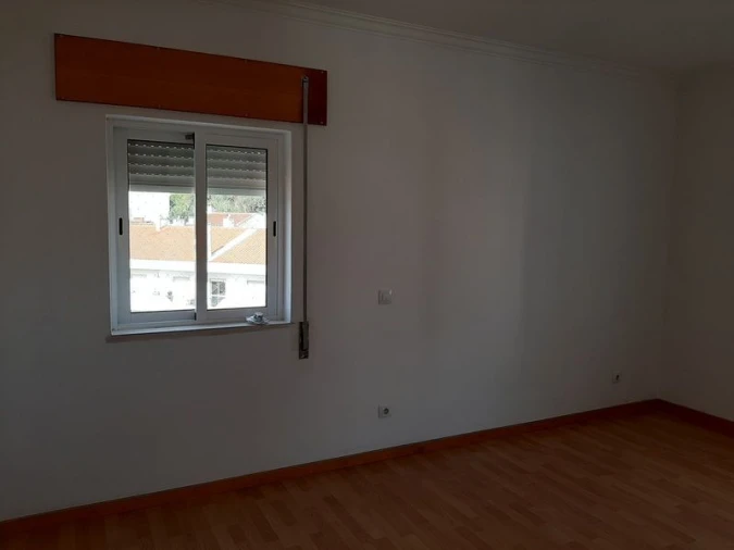 Apartamento T3 para Venda em Azambuja Foto 6