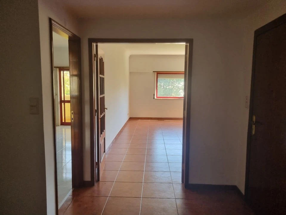 Apartamento T2 para Venda em Póvoa de Santa Iria e Forte da Casa Foto 3