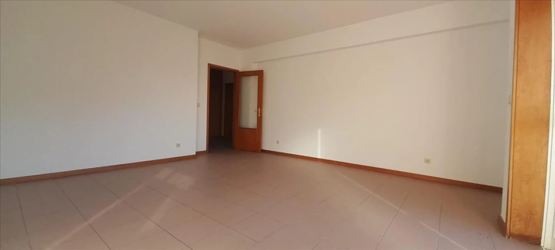 Apartamento T2 para Venda em Fânzeres e São Pedro da Cova Foto 5