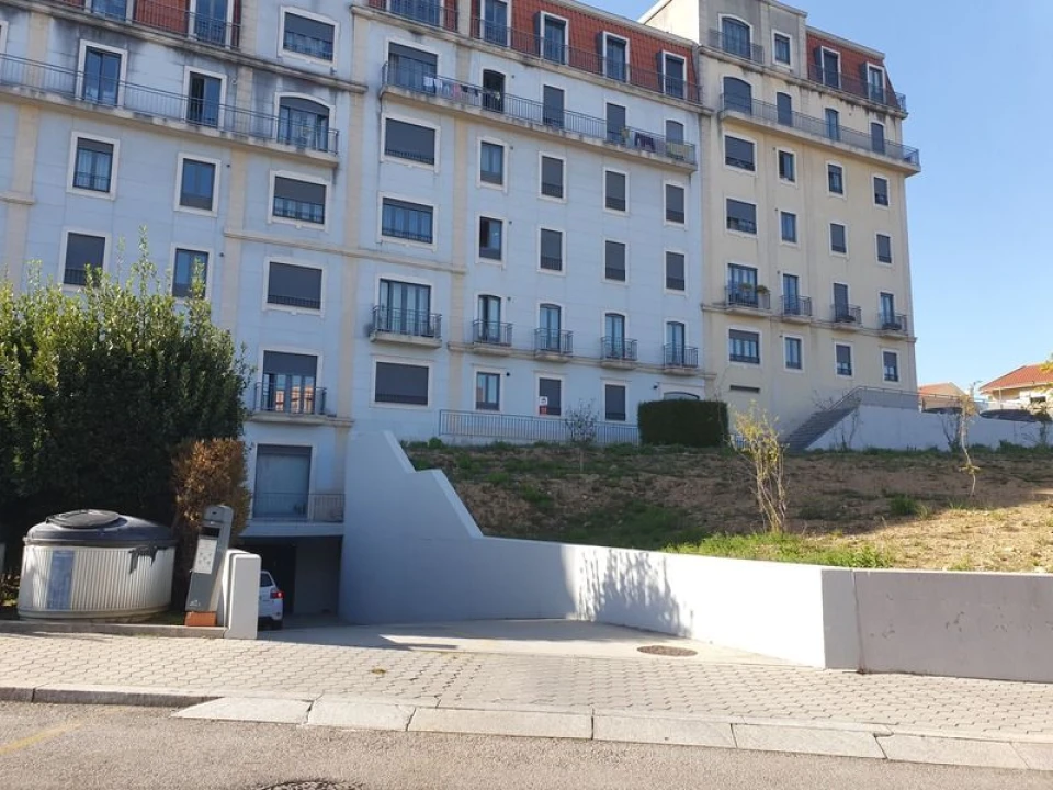 Apartamento T2 para Venda em Oliveira do Douro Foto 1