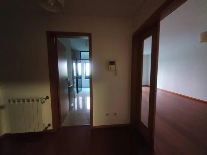 Apartamento T2 para Venda em Oliveira do Douro Foto 5