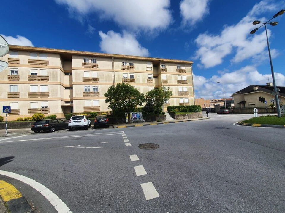 Apartamento T3 para Venda em Rio Tinto Foto 1