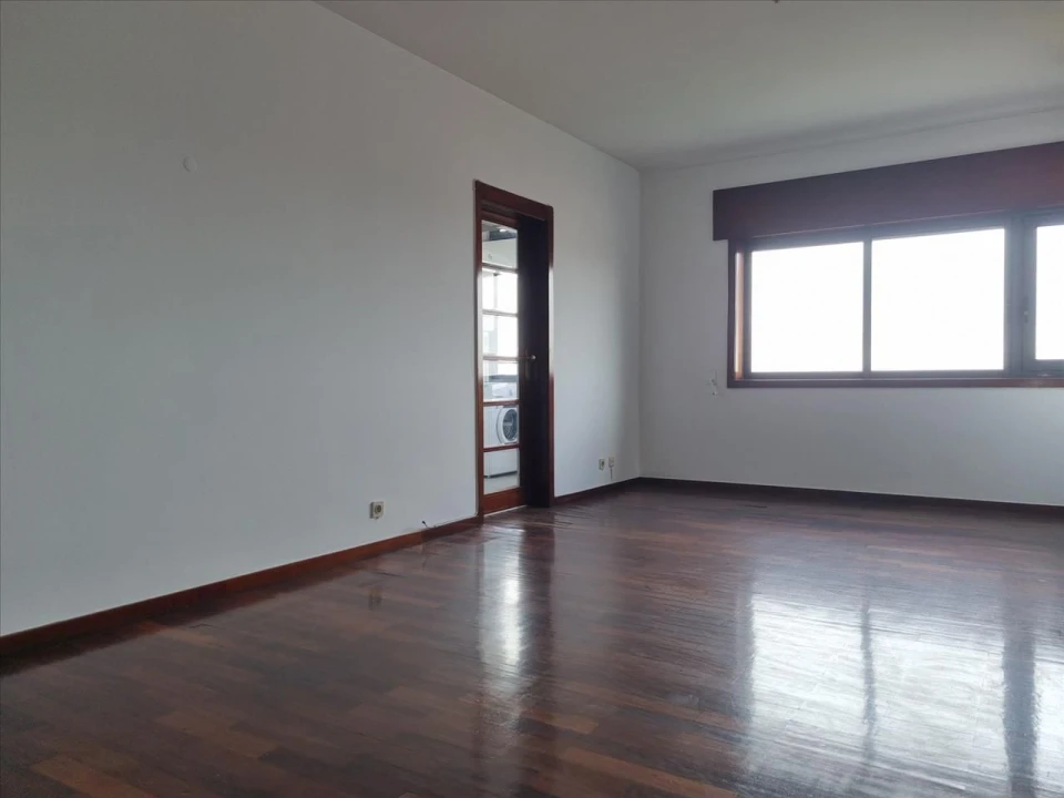 Apartamento T2 para Venda em Rio Tinto Foto 4