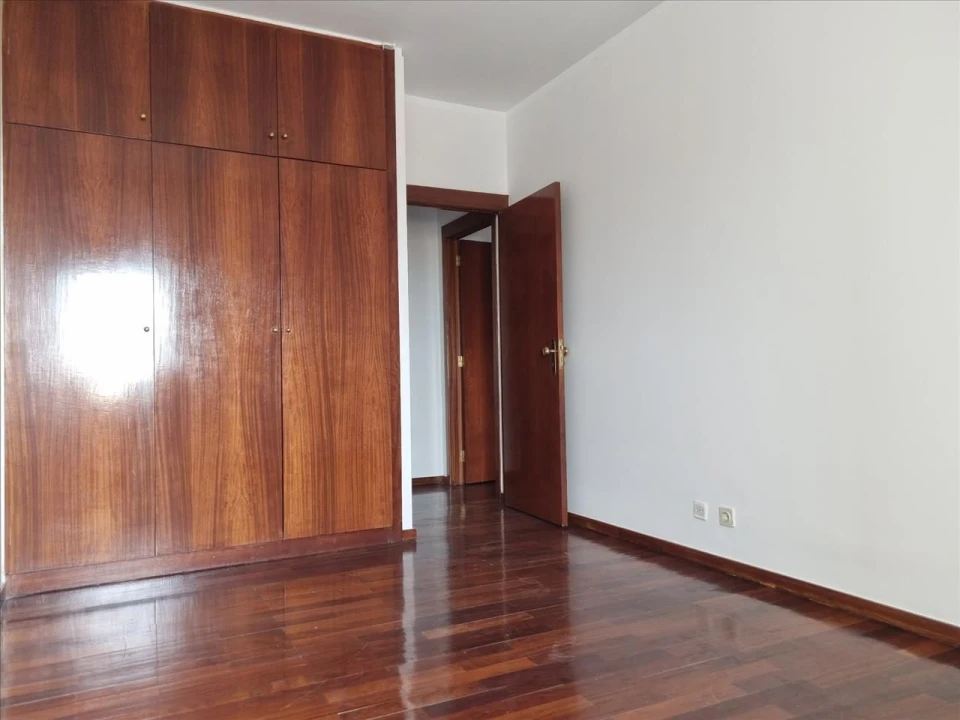 Apartamento T2 para Venda em Rio Tinto Foto 7