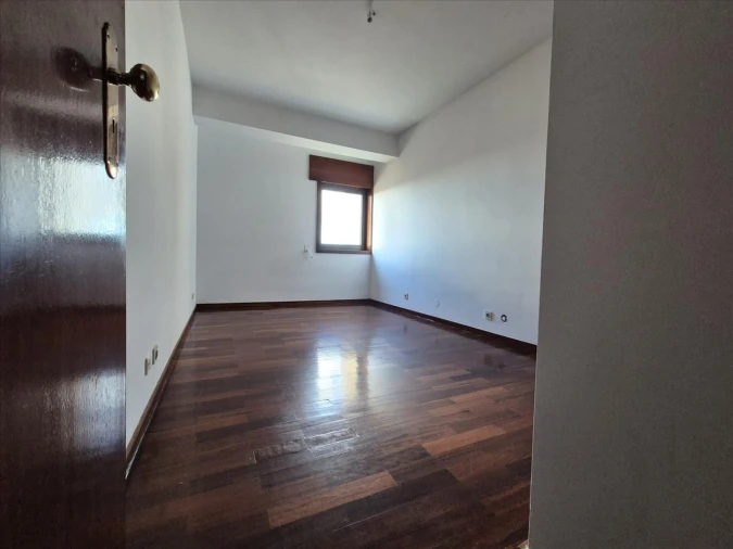 Apartamento T2 para Venda em Rio Tinto Foto 4