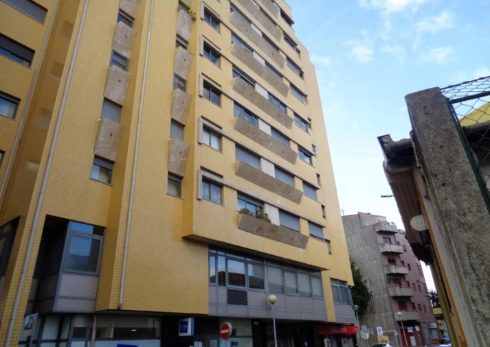 Apartamento T2 para Venda em Rio Tinto Foto 7