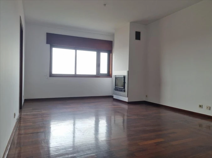 Apartamento T2 para Venda em Rio Tinto Foto 2