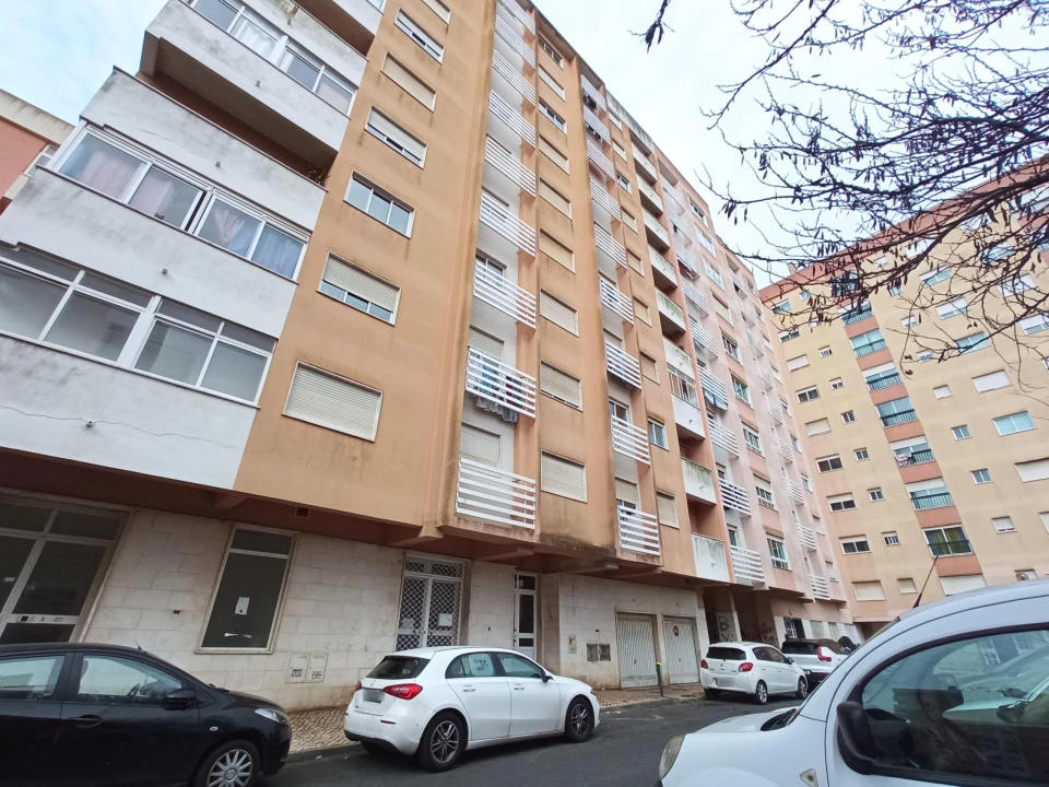Apartamento T2 para Venda em Cacém e São Marcos Foto 20