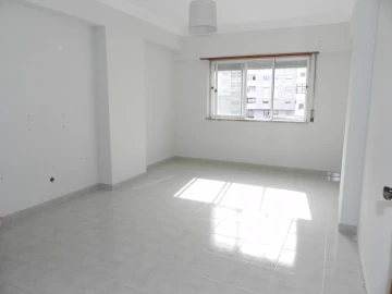 Apartamento T2 para Venda em Cacém e São Marcos