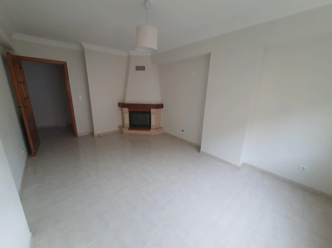 Apartamento T2 para Venda em Cacém e São Marcos Foto 5