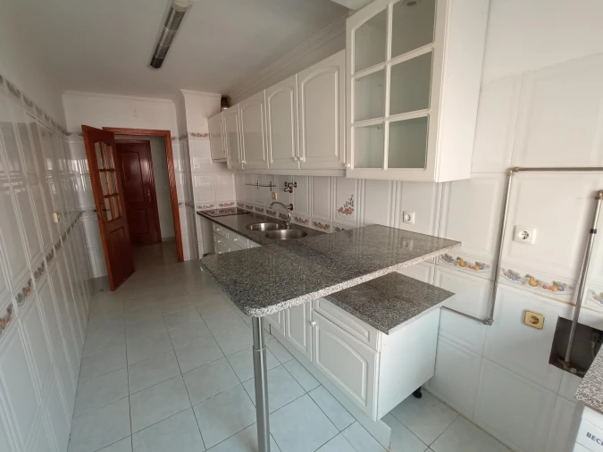 Apartamento T2 para Venda em Cacém e São Marcos Foto 9
