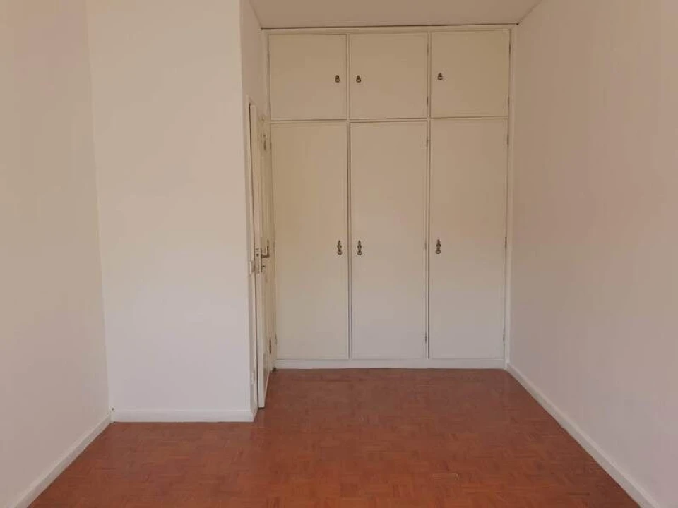 Apartamento T2 para Venda em Paranhos Foto 11