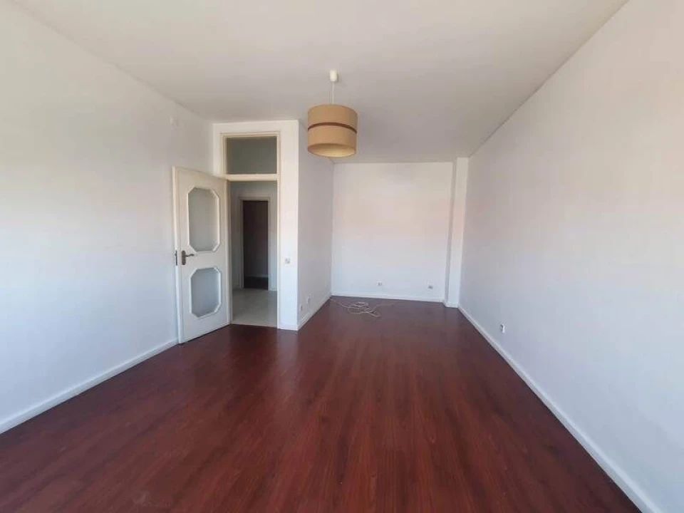 Apartamento T2 para Venda em Paranhos Foto 2