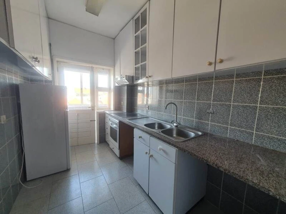 Apartamento T2 para Venda em Paranhos Foto 5