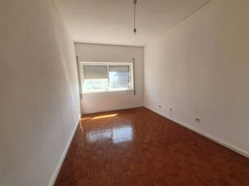 Apartamento T2 para Venda em Paranhos