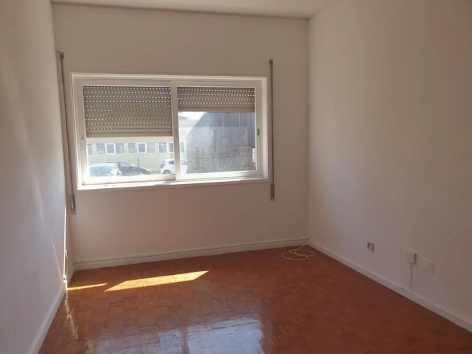 Apartamento T2 para Venda em Paranhos Foto 10