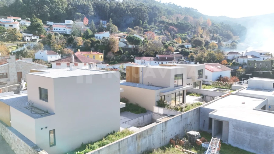 Moradia T3 para Venda em Moledo e Cristelo Foto 8