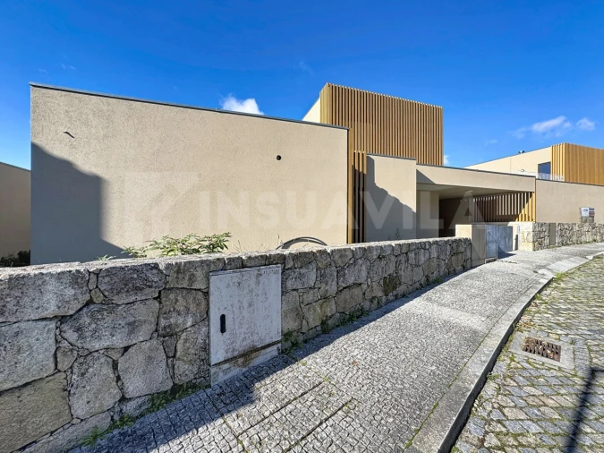 Moradia T3 para Venda em Moledo e Cristelo Foto 13