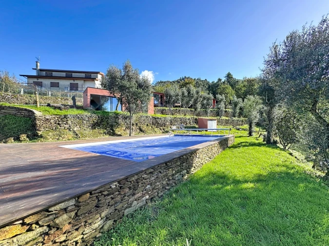 Moradia T8 para Venda em Argela Foto 8