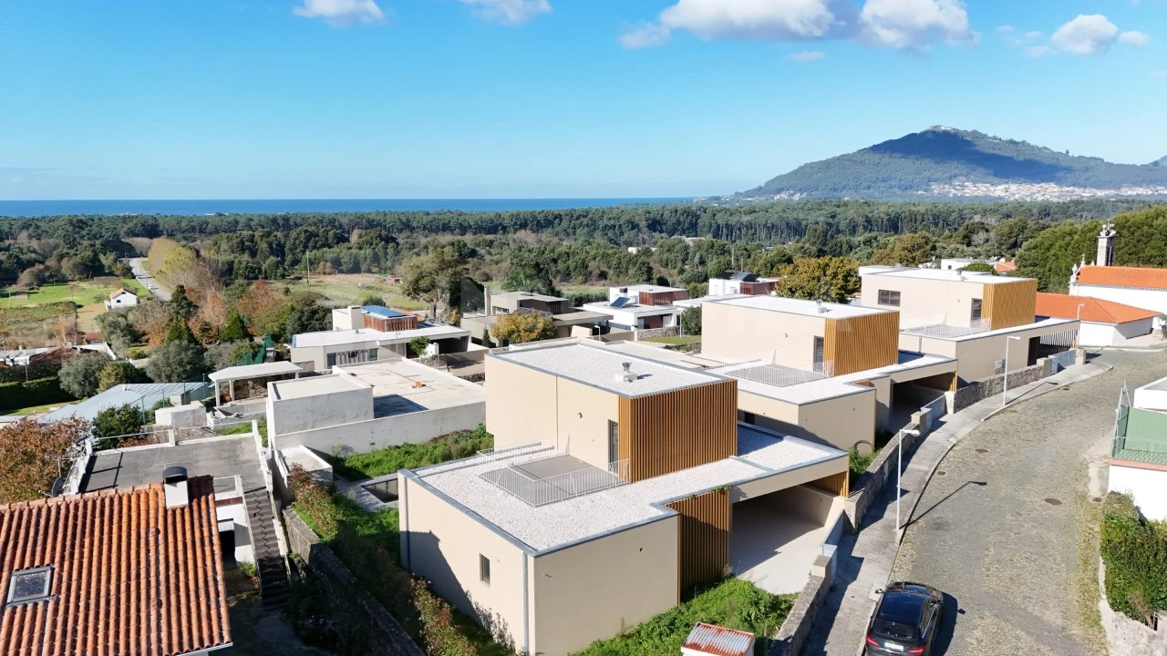 Moradia T3 para Venda em Moledo e Cristelo Foto 3