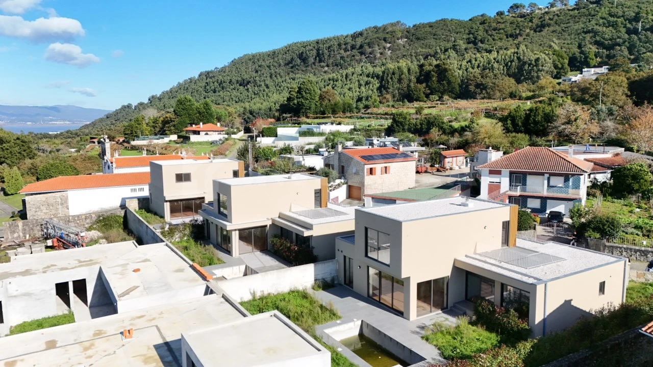 Moradia T3 para Venda em Moledo e Cristelo Foto 5