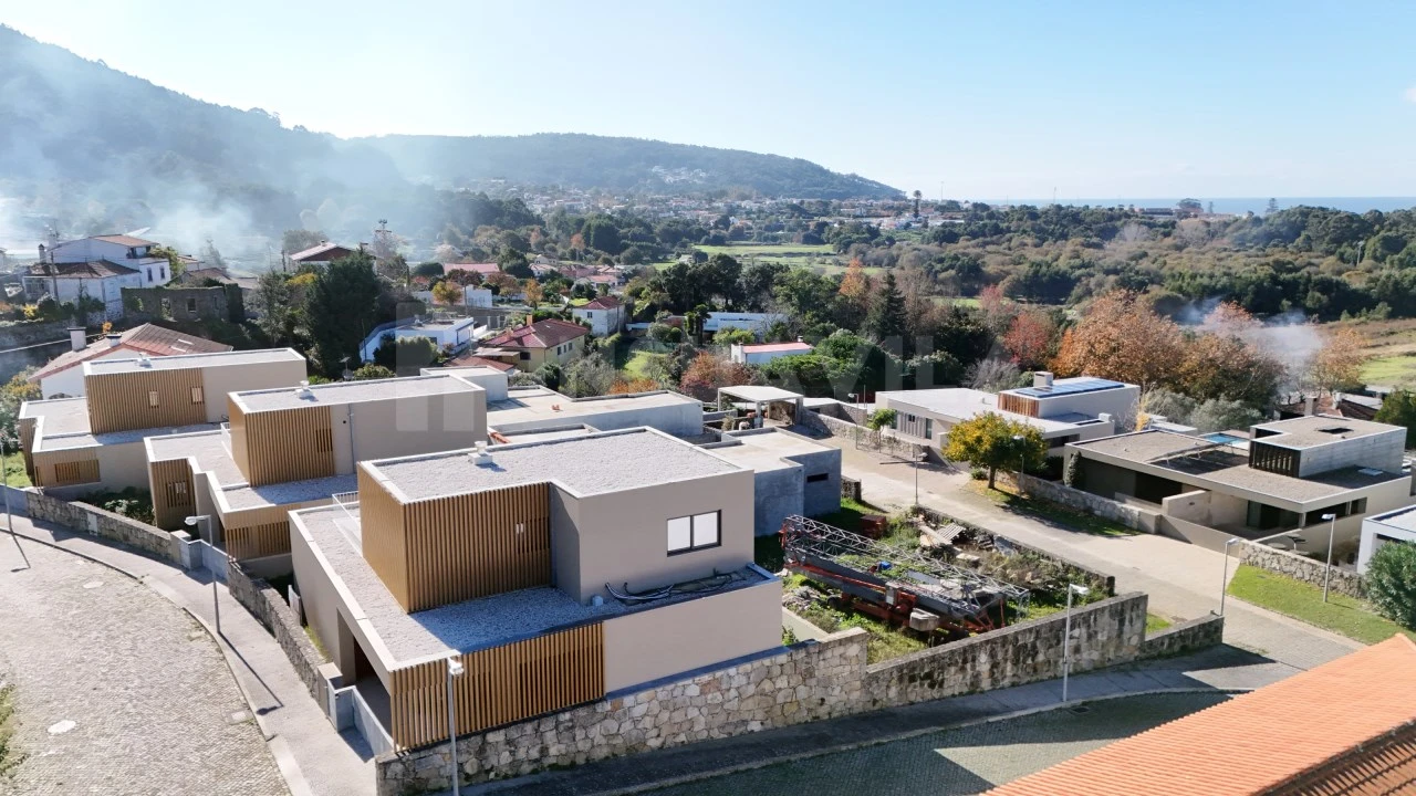 Moradia T3 para Venda em Moledo e Cristelo Foto 13