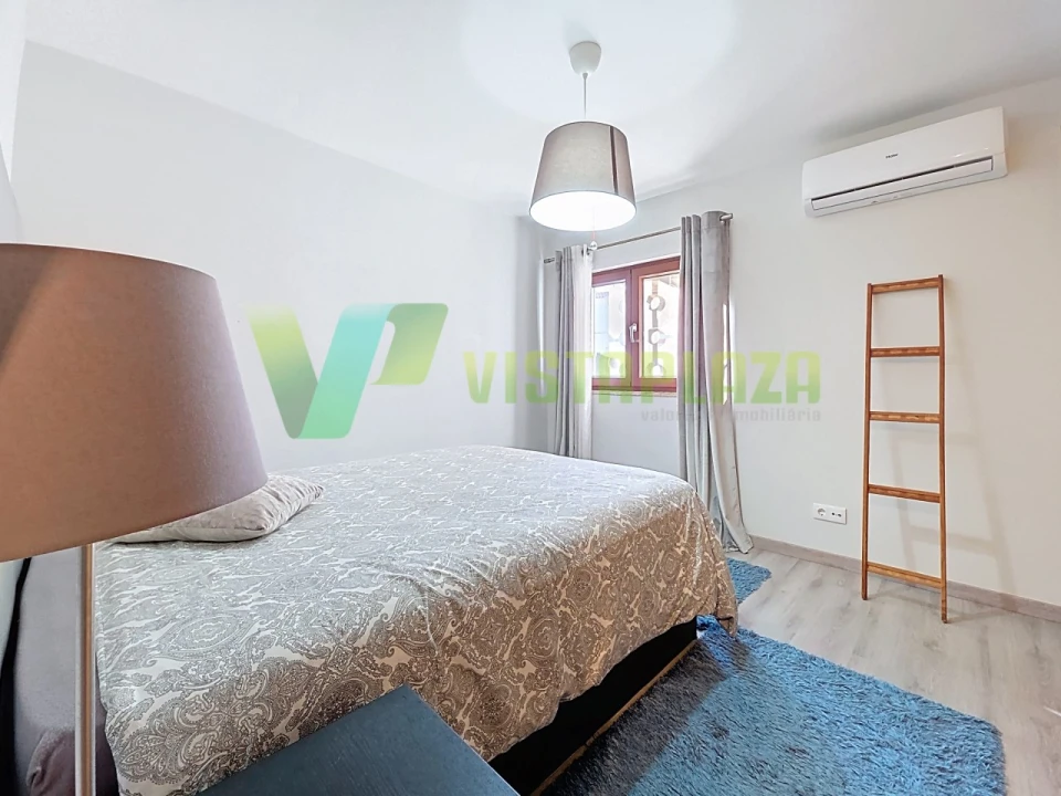 Moradia T4 para Venda em Alvor Foto 11