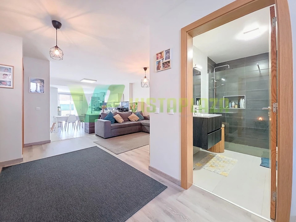 Moradia T4 para Venda em Alvor Foto 13