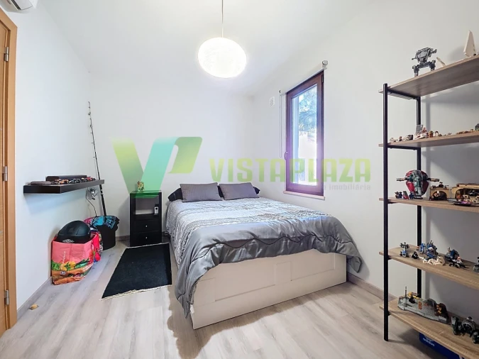 Moradia T4 para Venda em Alvor Foto 14