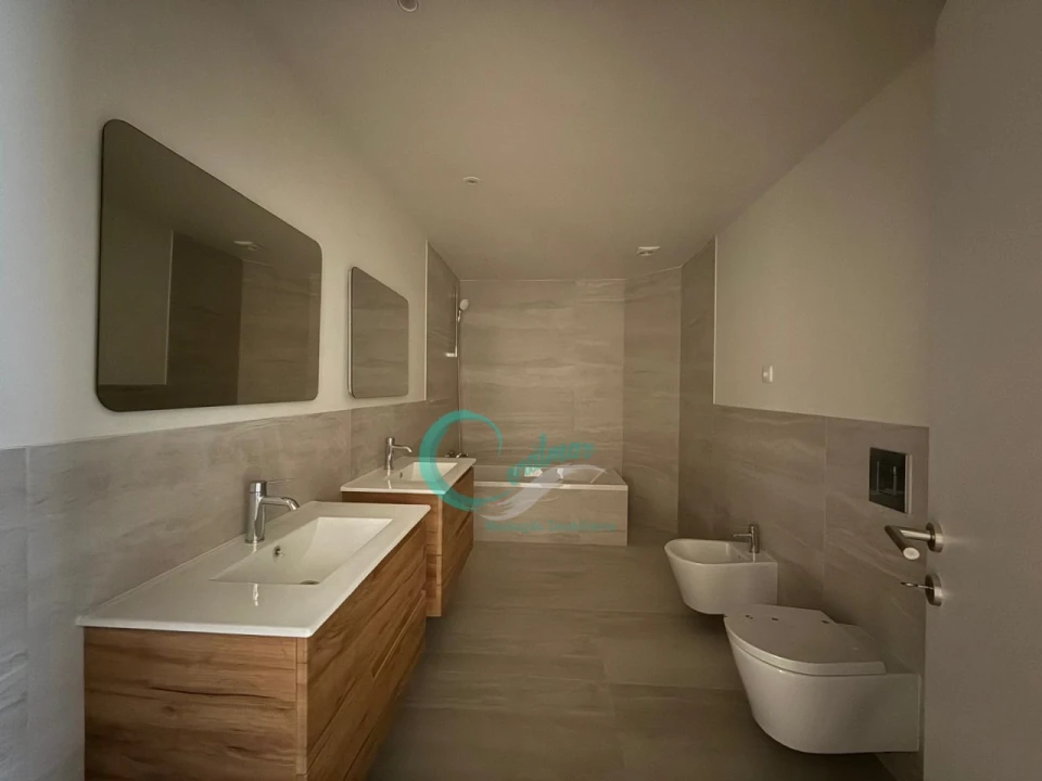 Apartamento T2 para Venda em Almada, Cova da Piedade, Pragal e Cacilhas Foto 8