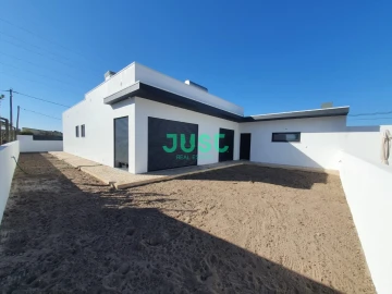 Moradia T3 para Venda em Fernao Ferro