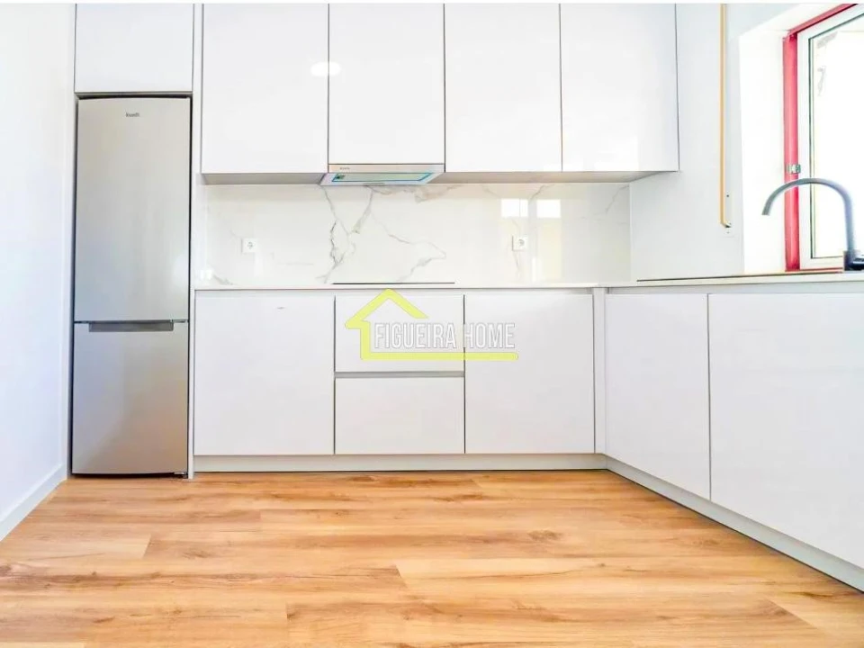 Apartamento T3 para Venda em Buarcos Foto 6