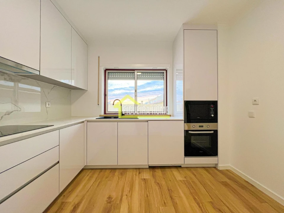 Apartamento T3 para Venda em Buarcos Foto 9