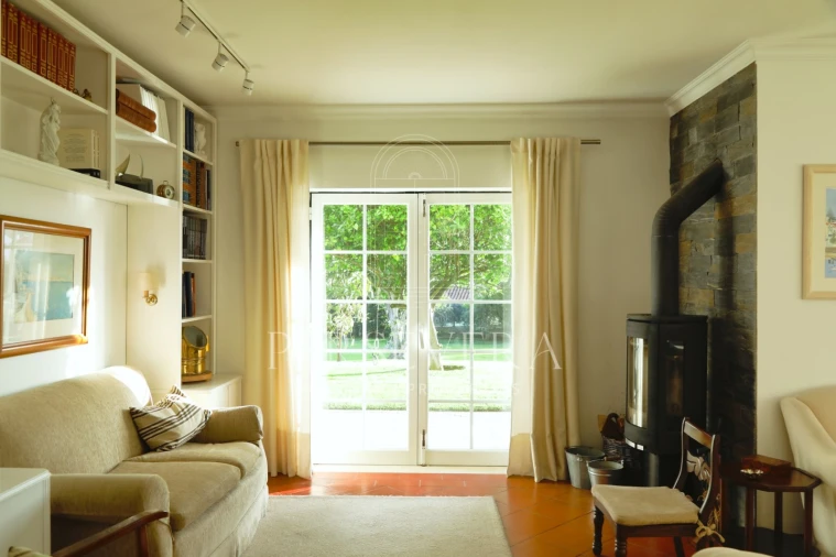 Moradia T5 para Venda em Alcabideche Foto 12