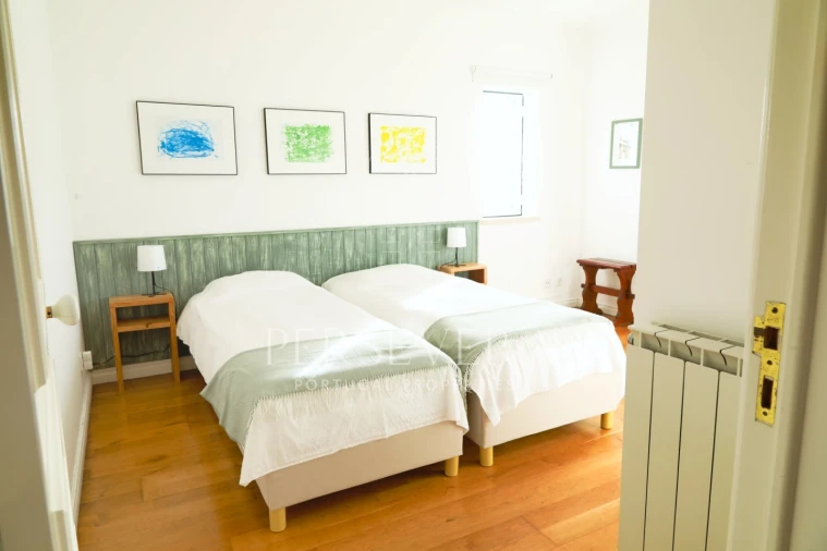 Moradia T5 para Venda em Alcabideche Foto 29