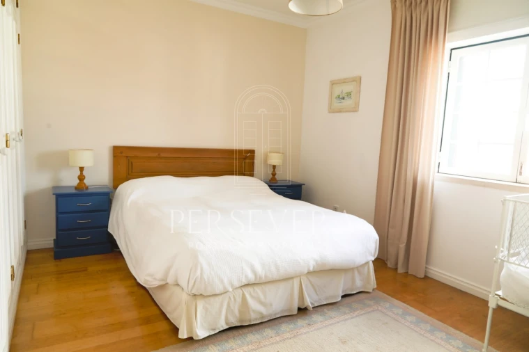 Moradia T5 para Venda em Alcabideche Foto 27