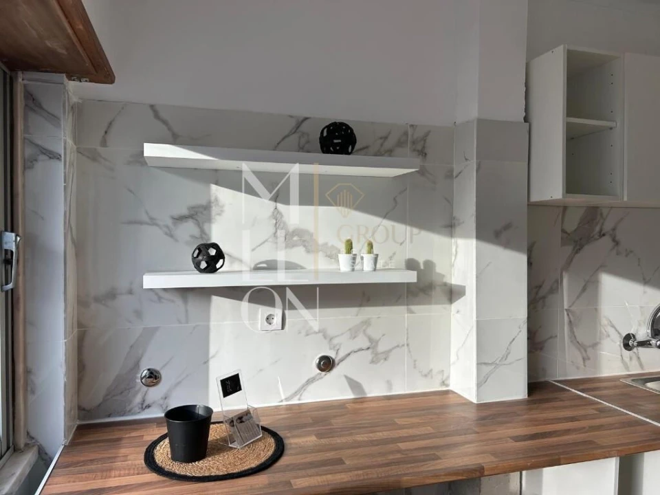 Apartamento T2 para Venda em Agualva e Mira-Sintra Foto 2